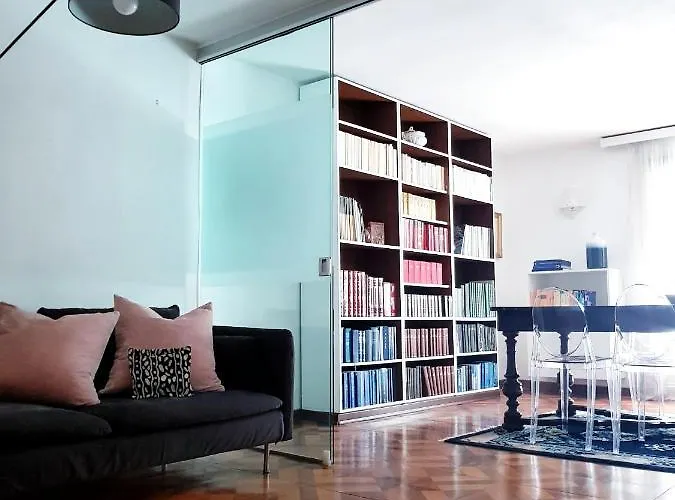 테스타 도로 아파트 *