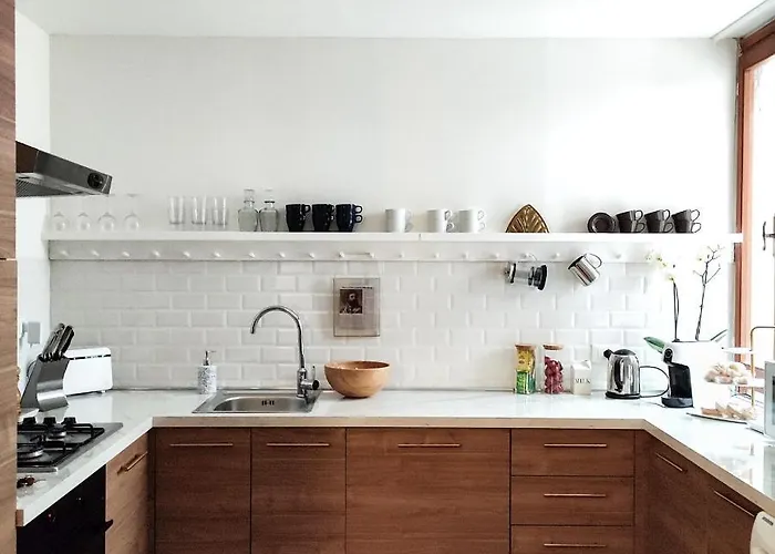 아파트 테스타 도로 *